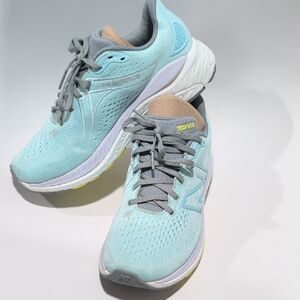 New Balance Women's Light Aqua & Gray Running Shoes